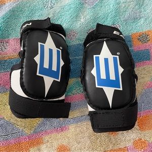 Easton SYNERGY EQ10 Youth Ice-Hockey Elbow Pads, Large